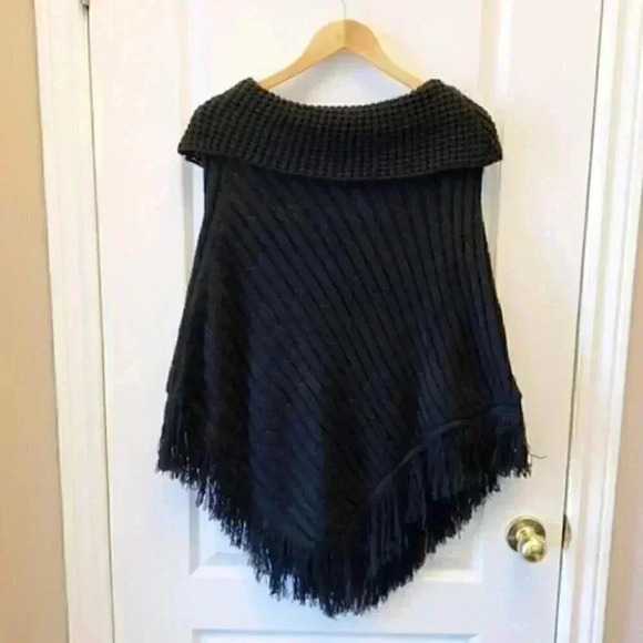 Vintage Poncho Cable Knit Fringe Trim  Black Turtleneck Small Medium - Picture 6 of 16